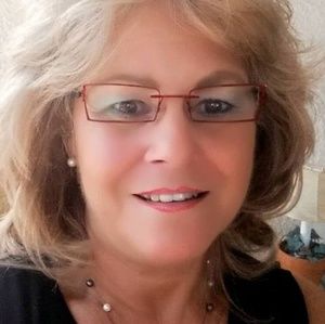 Meet your Posher, Kay